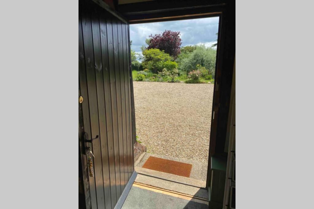 Gorgeous Comfortable Barn With Huge Private Orchard In Quiet Suffolk Location Depden المظهر الخارجي الصورة